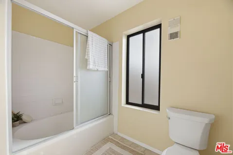 $1,599,000 | 700 Esplanade, Unit 30, Redondo Beach, CA 90277