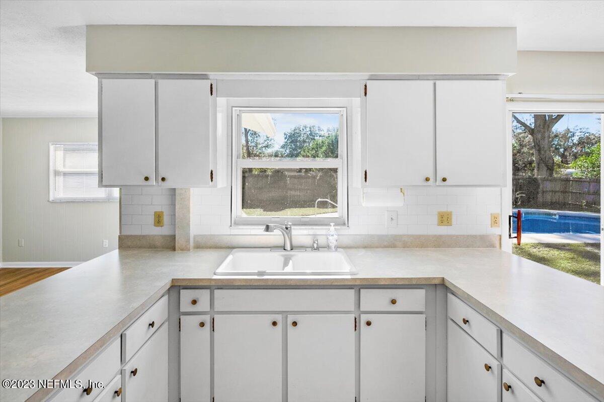 218 Neptune Road Orange Park, FL 32073 - Photo 12 of 31 Ample Working Area