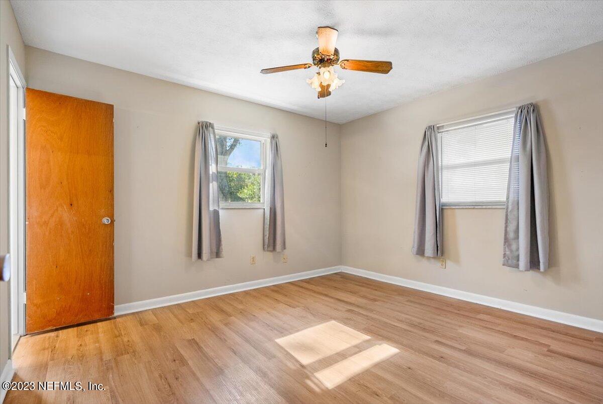 218 Neptune Road Orange Park, FL 32073 - Photo 16 of 31 Primary Bedroom