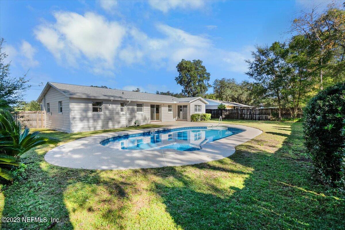 218 Neptune Road Orange Park, FL 32073 - Photo 26 of 31 Enjoy the Privacy