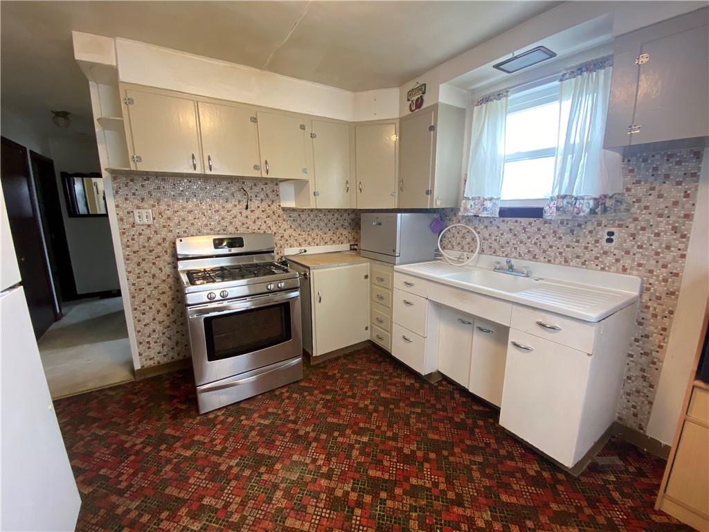 708 Ridgeside Place North Versailles, PA 15137 - Photo 4 of 13 Gallery Image 4