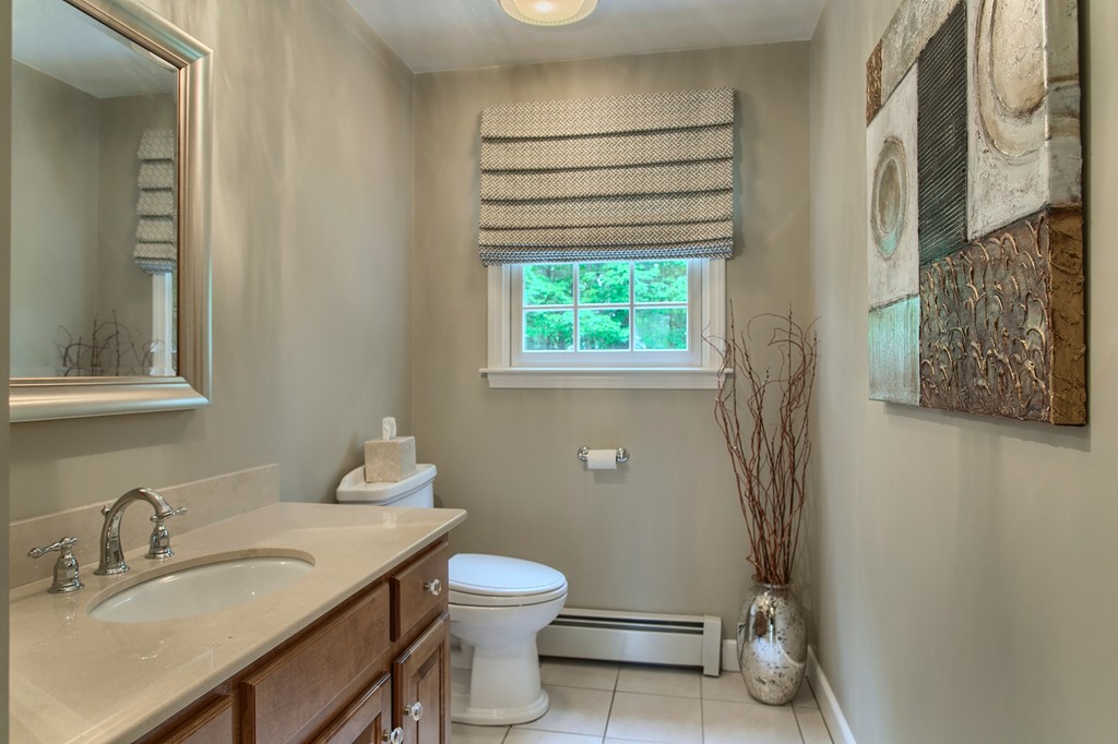 2 Round Table Road Shrewsbury, MA 01545 - Photo 11 of 26 Gallery Image 11