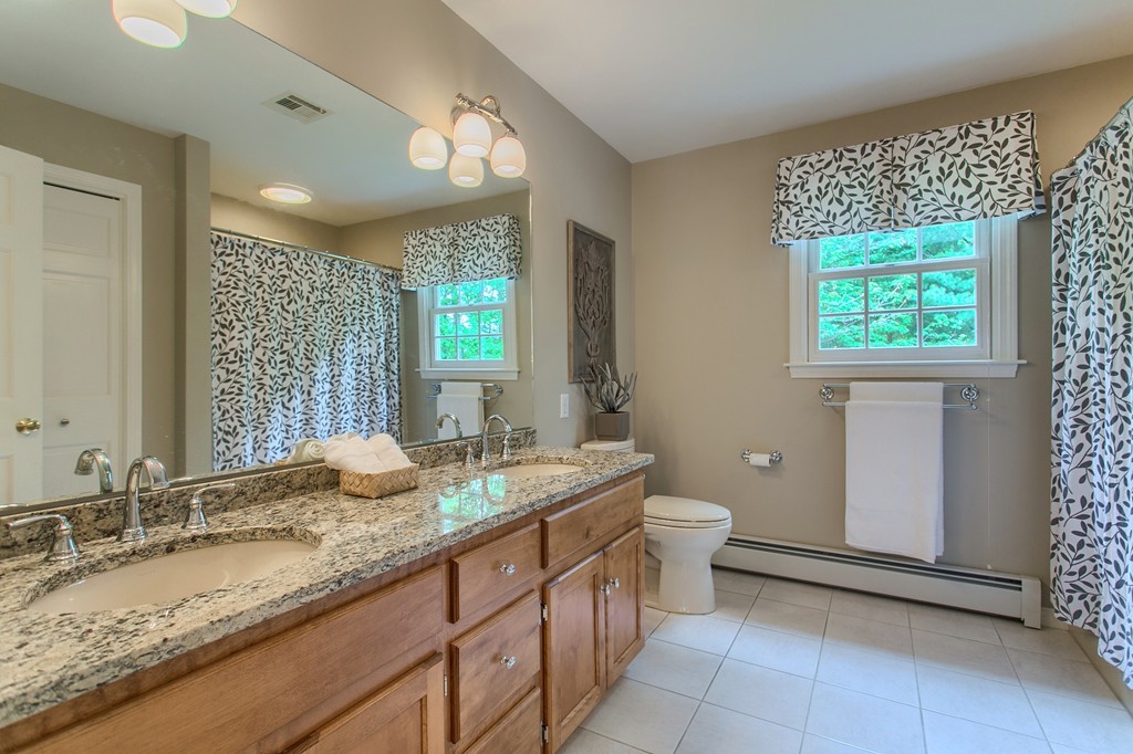 2 Round Table Road Shrewsbury, MA 01545 - Photo 20 of 26 Gallery Image 20