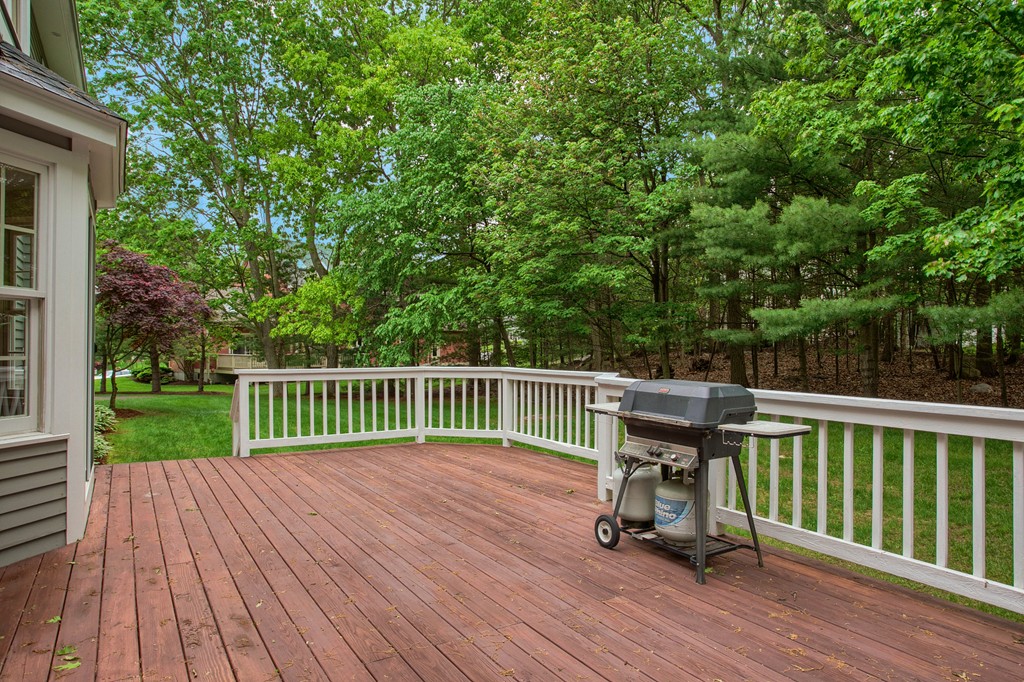 2 Round Table Road Shrewsbury, MA 01545 - Photo 23 of 26 Gallery Image 23