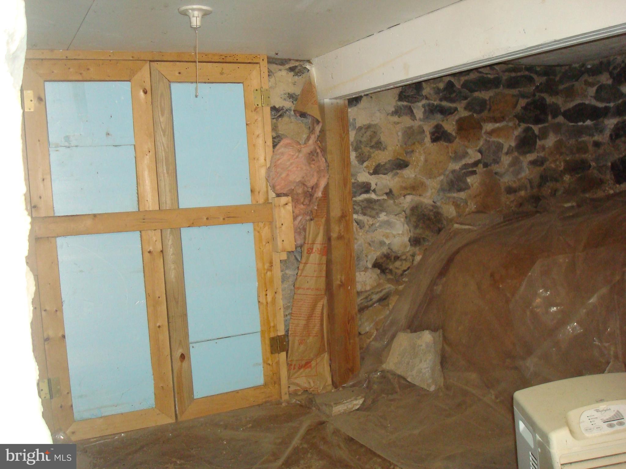 605 Norway Road Kennett Square, PA 19348 - Photo 25 of 33 a bathroom with a shower