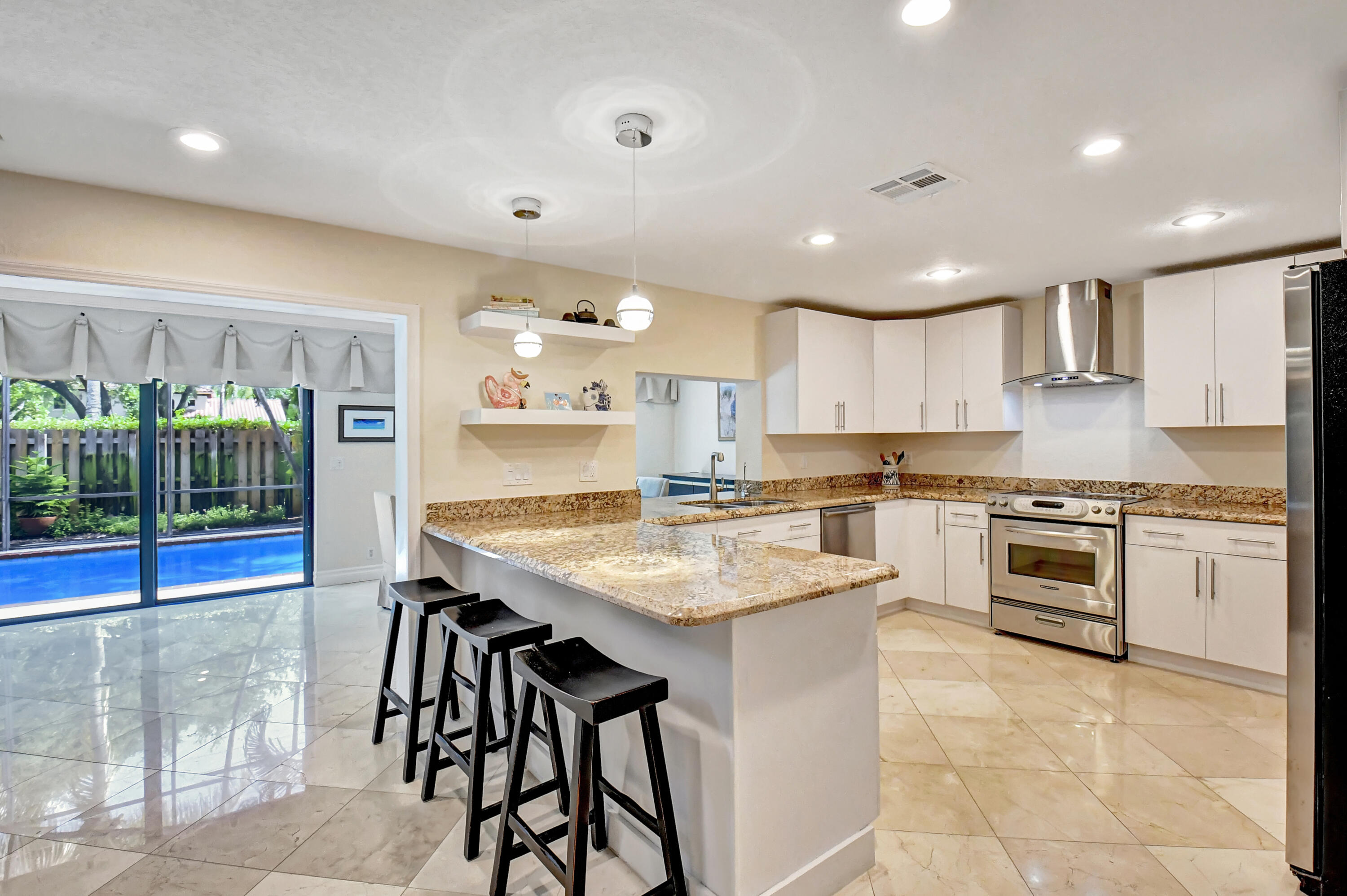 741 Northwest 6th Street Boca Raton, FL 33486 - Photo 4 of 20 DSC_3616