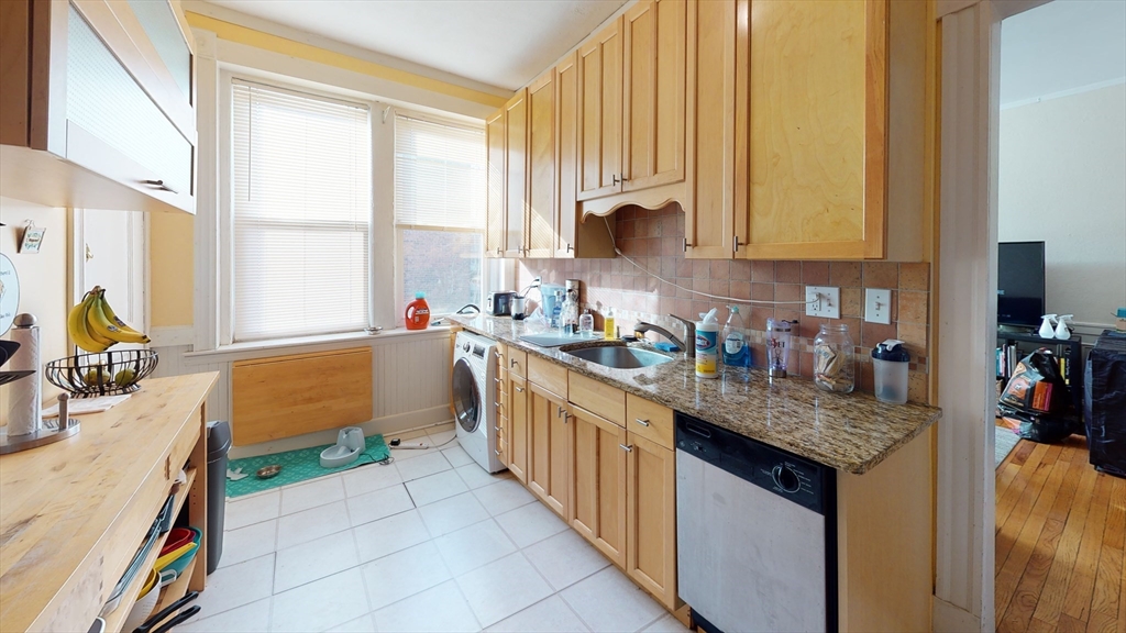 129 Chiswick Road, Unit 11 Boston, MA 02135 - Photo 2 of 11