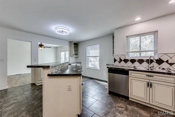 $3,500 | 416 Spears Street, St. Louis, MO 63127