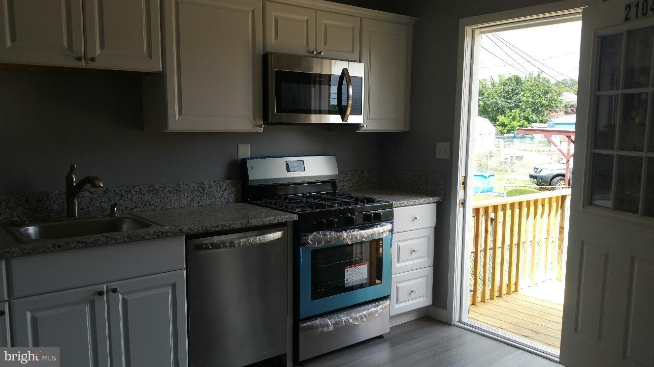 2104 Graythorn Road Baltimore, MD 21220 - Photo 3 of 22 Kitchen