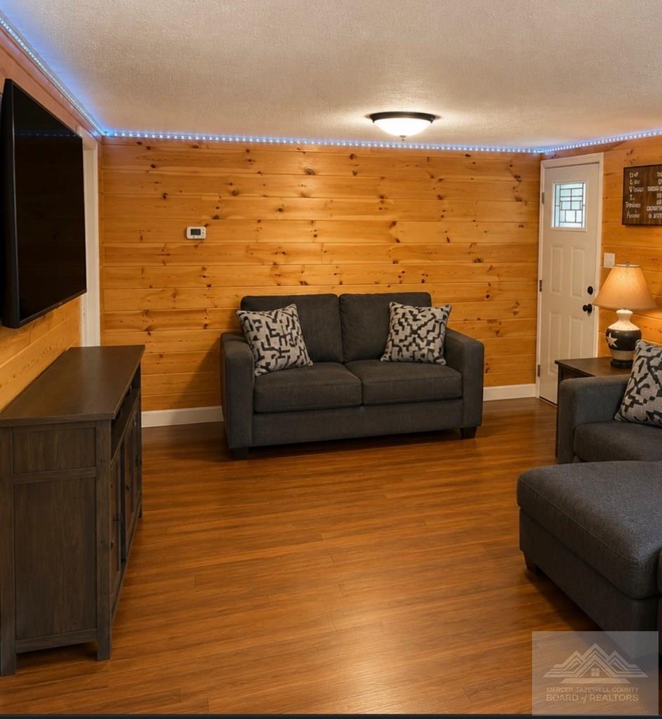 4482 Matoaka Road Rock, WV 24747 - Photo 4 of 31 Gallery Image 4