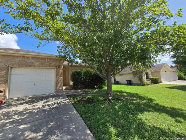 $1,295 | 3031 Pine Valley Drive, New Braunfels, TX 78130