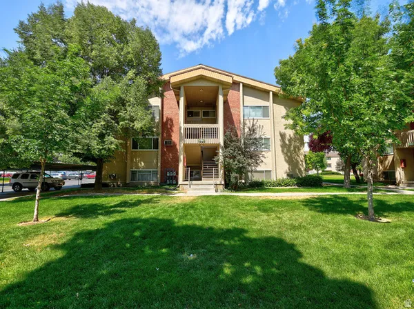 $325,000 | 1801 West 7600th Street South, Unit C101, West Jordan, UT 84084