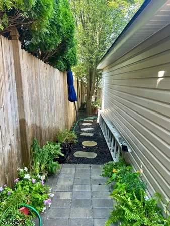 $2,400 | 90 Main Street, Stanhope, NJ 07874