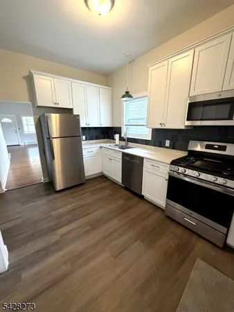 $2,400 | 90 Main Street, Stanhope, NJ 07874