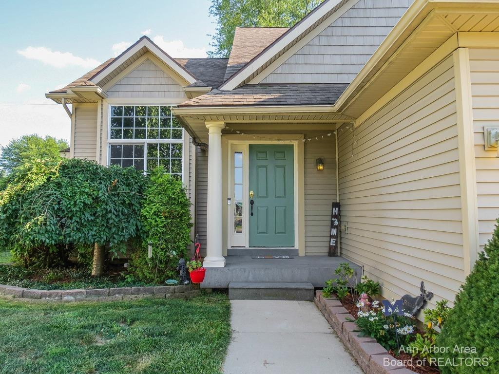 2201 Farm Valley Road Adrian, MI 49221 - Photo 2 of 35 Photo 2