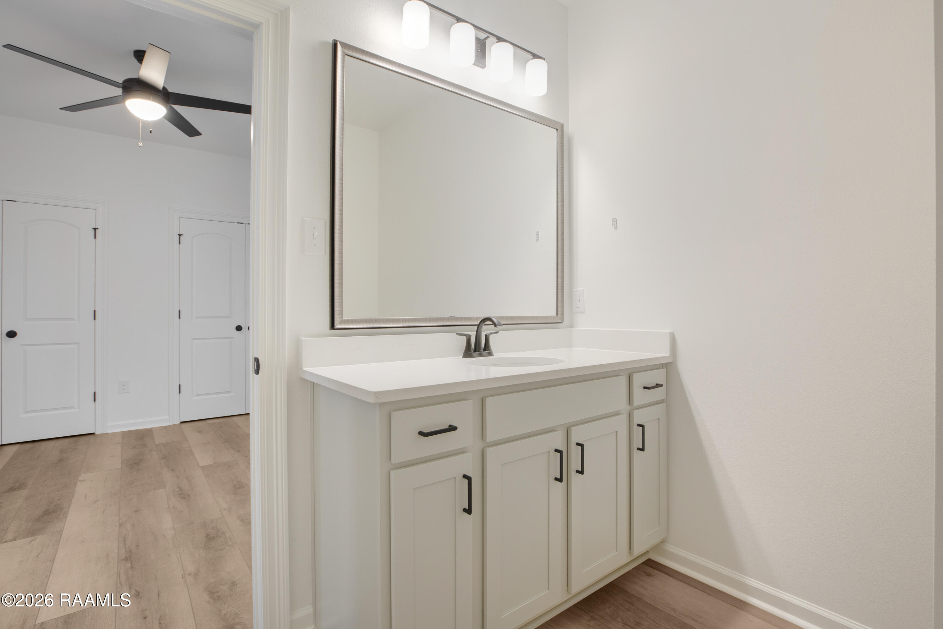 104 Ridgedale Scott, LA 70583 - Photo 9 of 24 Bathroom 2