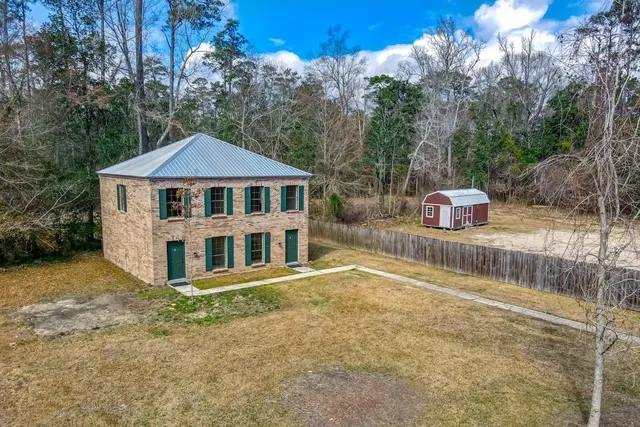 $440,000 | 1135 Florida Street, Mandeville, LA 70448