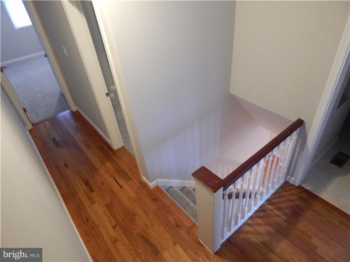 1819 Ashley Road Philadelphia, PA 19126 - Photo 19 of 25 Hallway