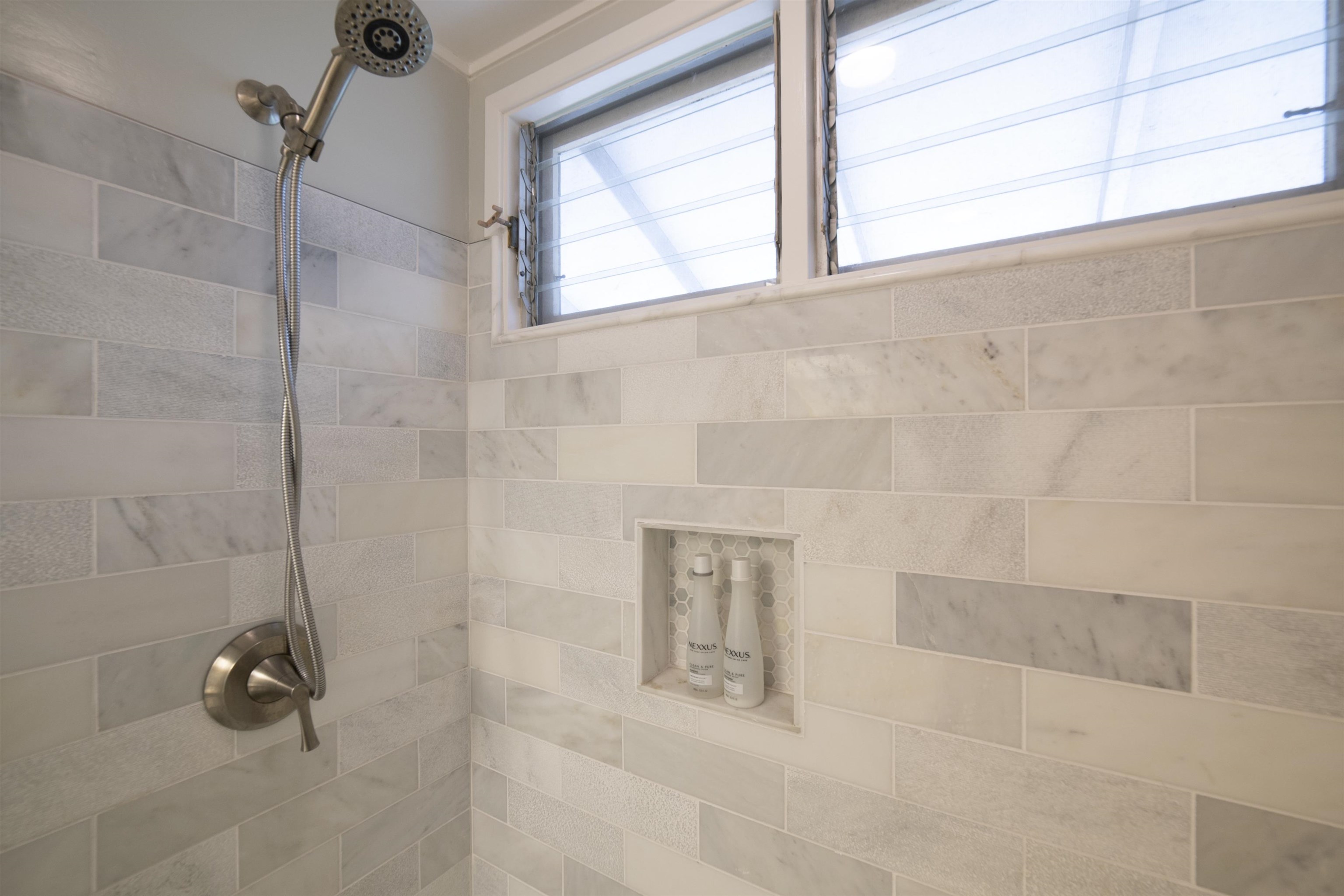 100 A Ihe Place Kula, HI 96790 - Photo 12 of 21 a bathroom with a shower