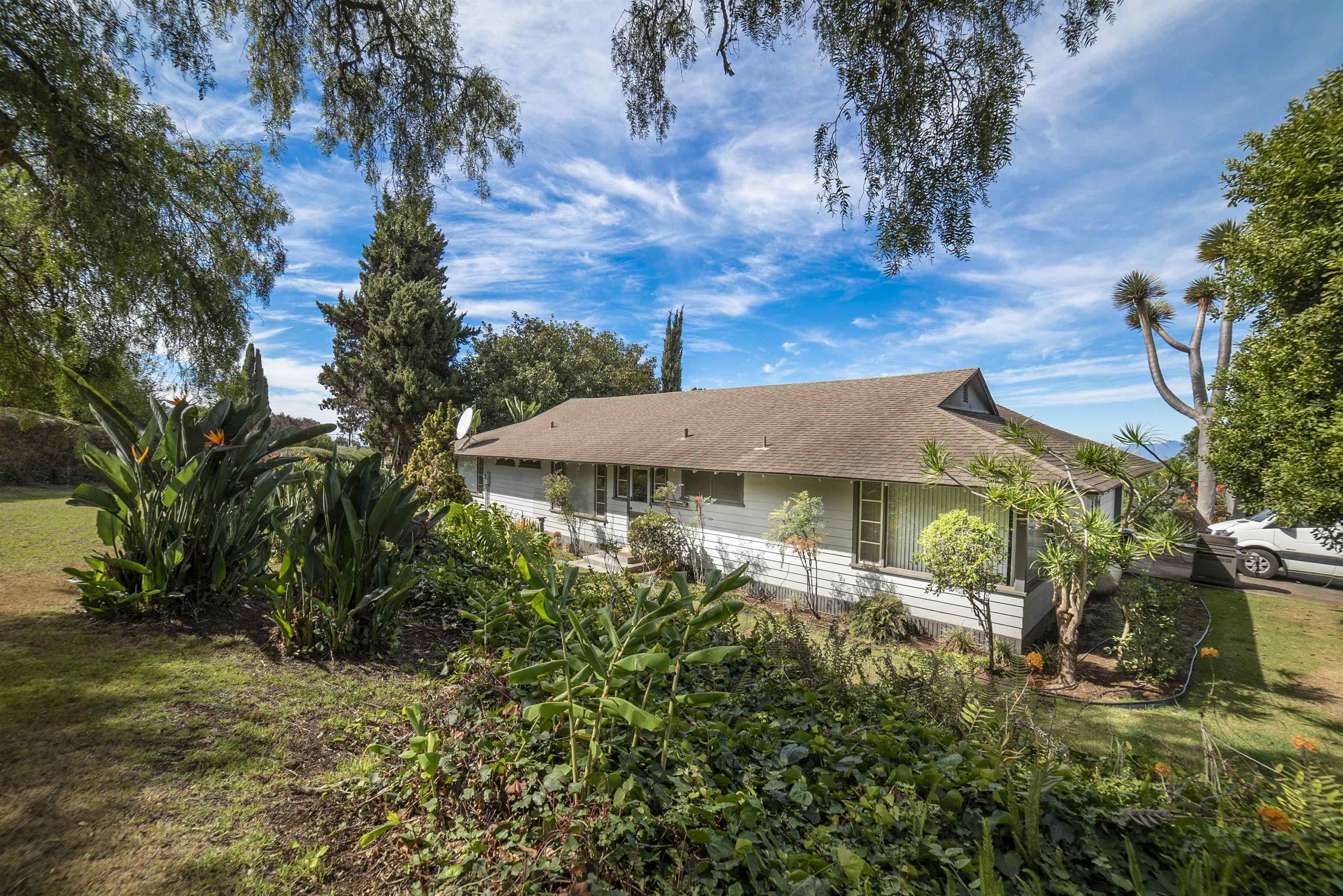 100 A Ihe Place Kula, HI 96790 - Photo 20 of 21 a view of a house with a yard