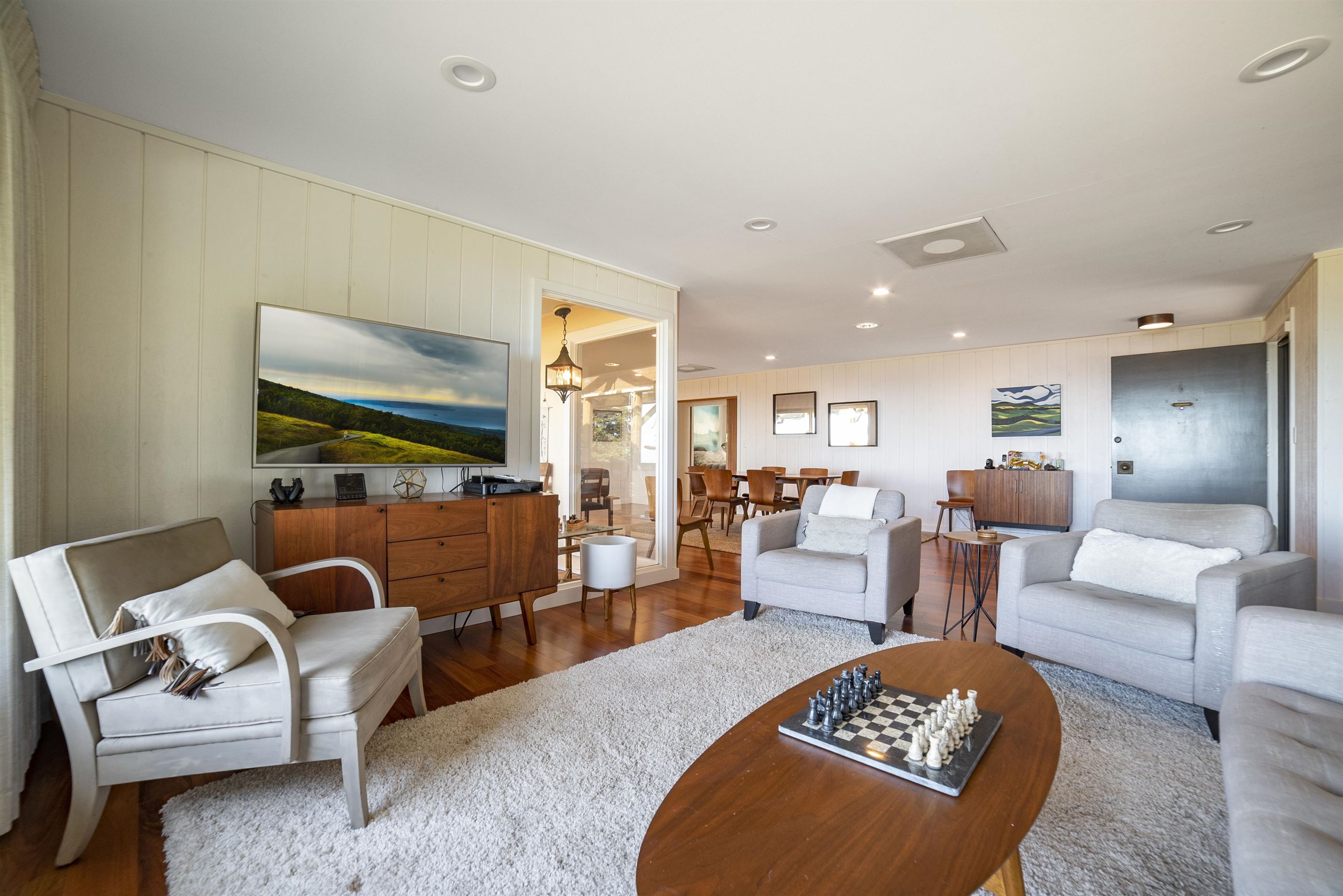 100 A Ihe Place Kula, HI 96790 - Photo 4 of 21 a living room with furniture and a flat screen tv