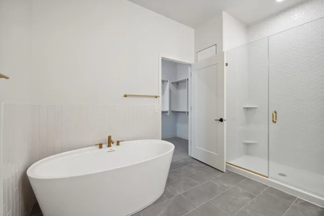 $3,445 | 4917 Eden Avenue, Unit 506, Edina, MN 55424