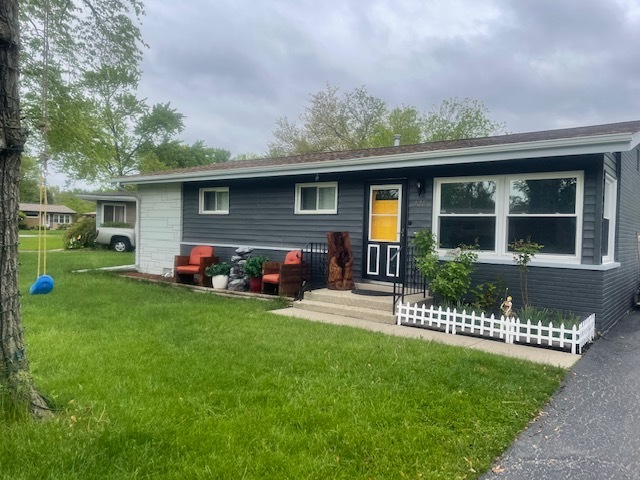 128 East Normandy Drive Addison, IL 60101 - Photo 2 of 2