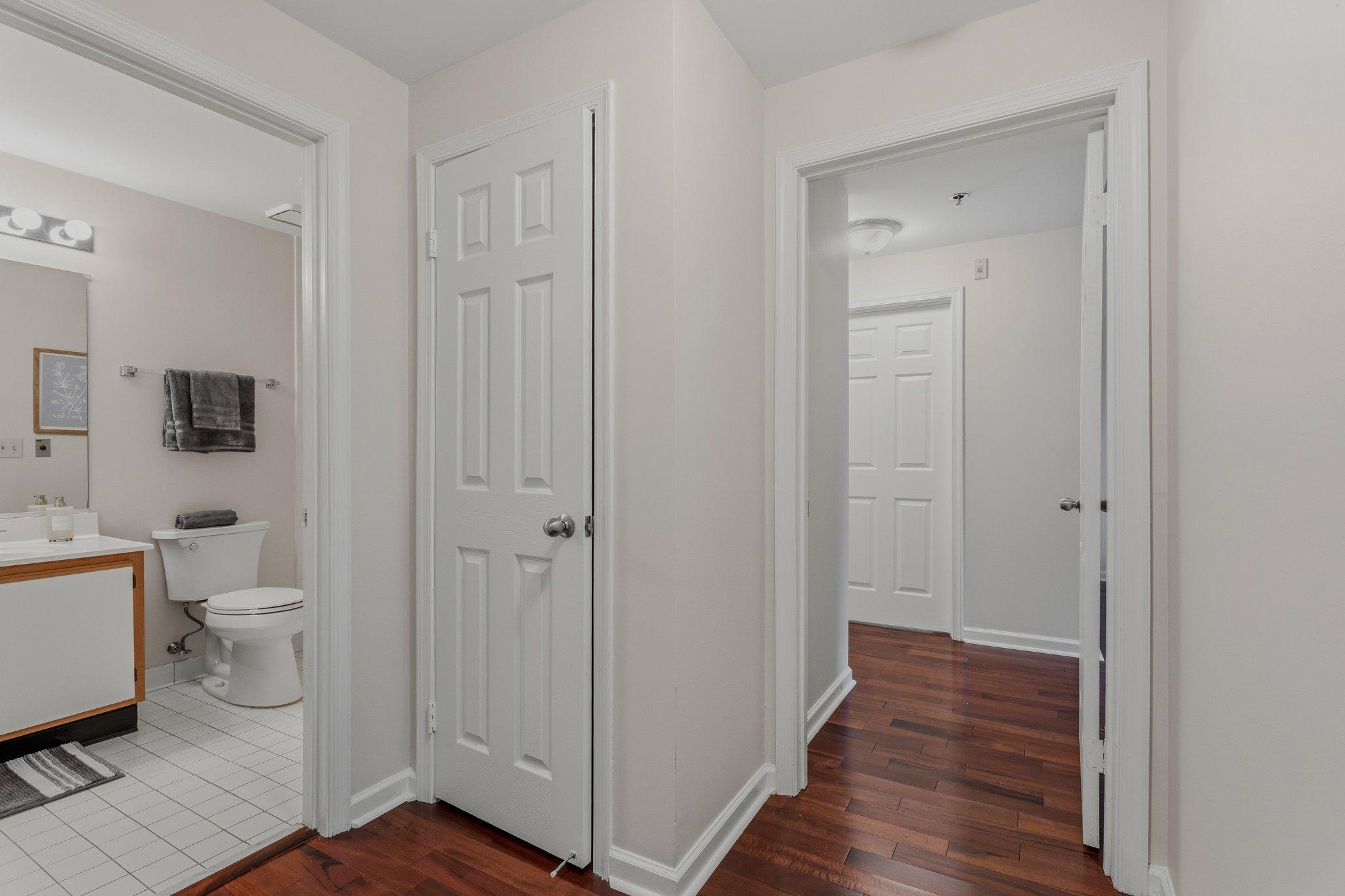 960 Fell Street, Unit 308 Baltimore, MD 21231 - Photo 17 of 38 Linen closet outside of hall bath