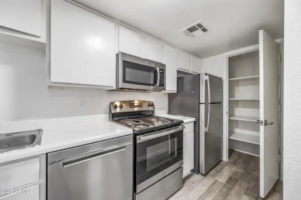 $1,399 | 3065 North 67th Avenue, Unit 130, Phoenix, AZ 85033