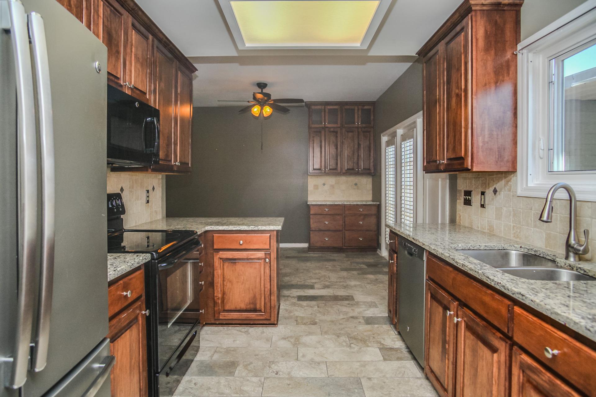 2004 Roderick Place East Franklin, TN 37064 - Photo 3 of 11 Gallery Image 3