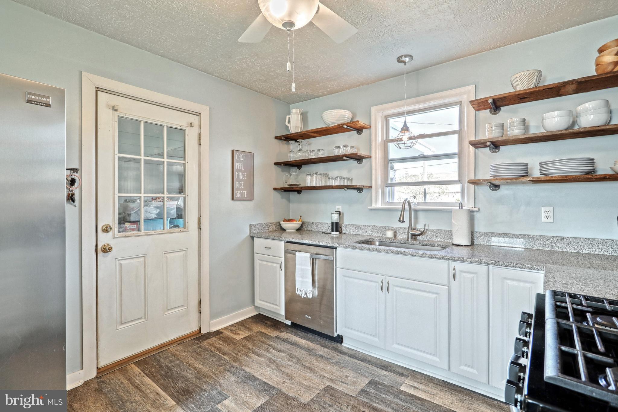 327 Greystone Road York, PA 17402 - Photo 22 of 36 Gallery Image 22