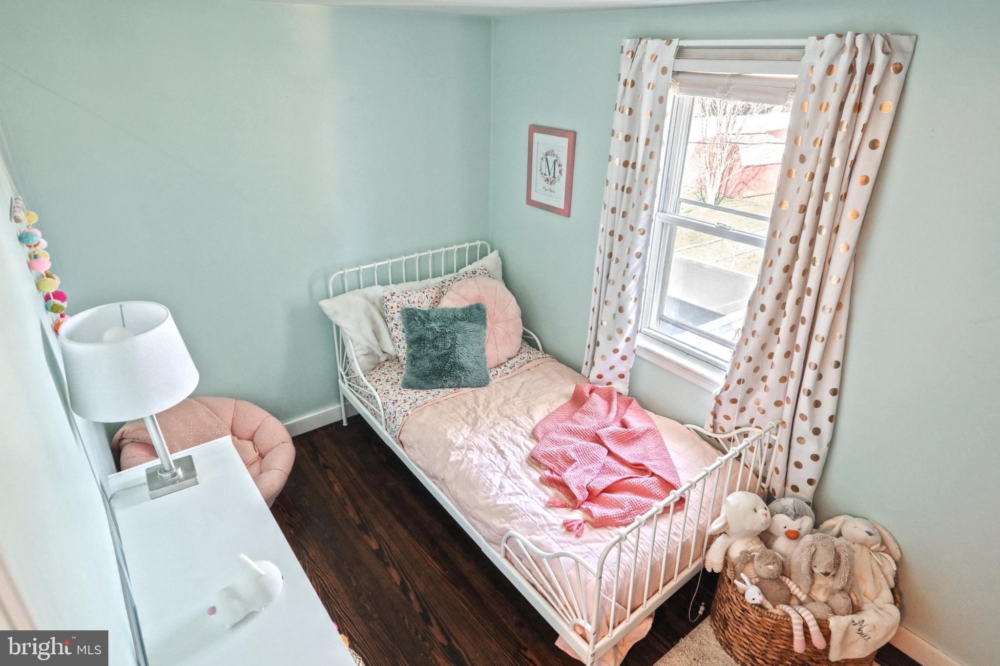 327 Greystone Road York, PA 17402 - Photo 27 of 36 Gallery Image 27