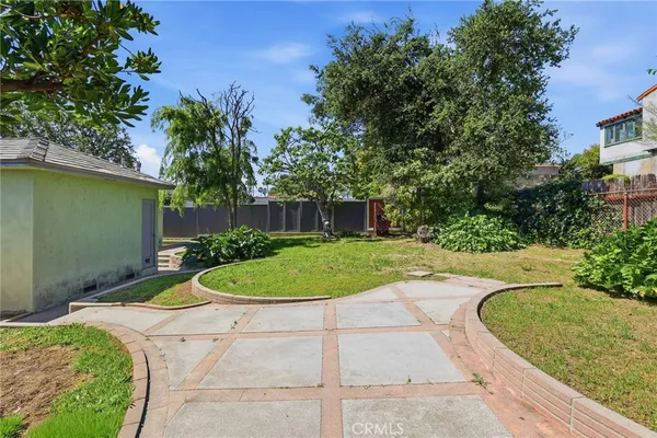 $995,000 | 1295 East Woodbury Road, Pasadena, CA 91104