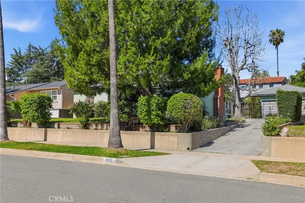 $995,000 | 1295 East Woodbury Road, Pasadena, CA 91104