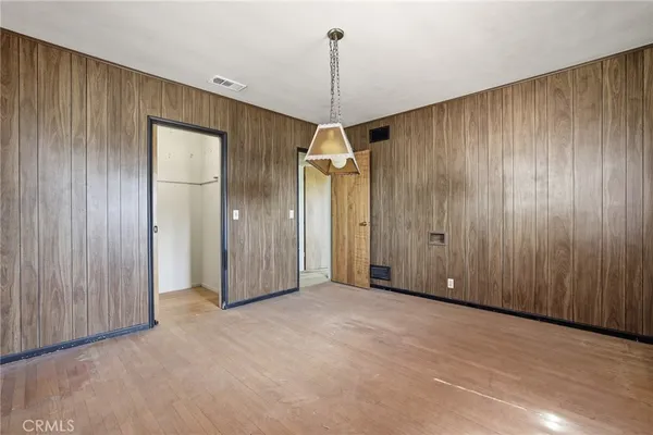 $995,000 | 1295 East Woodbury Road, Pasadena, CA 91104