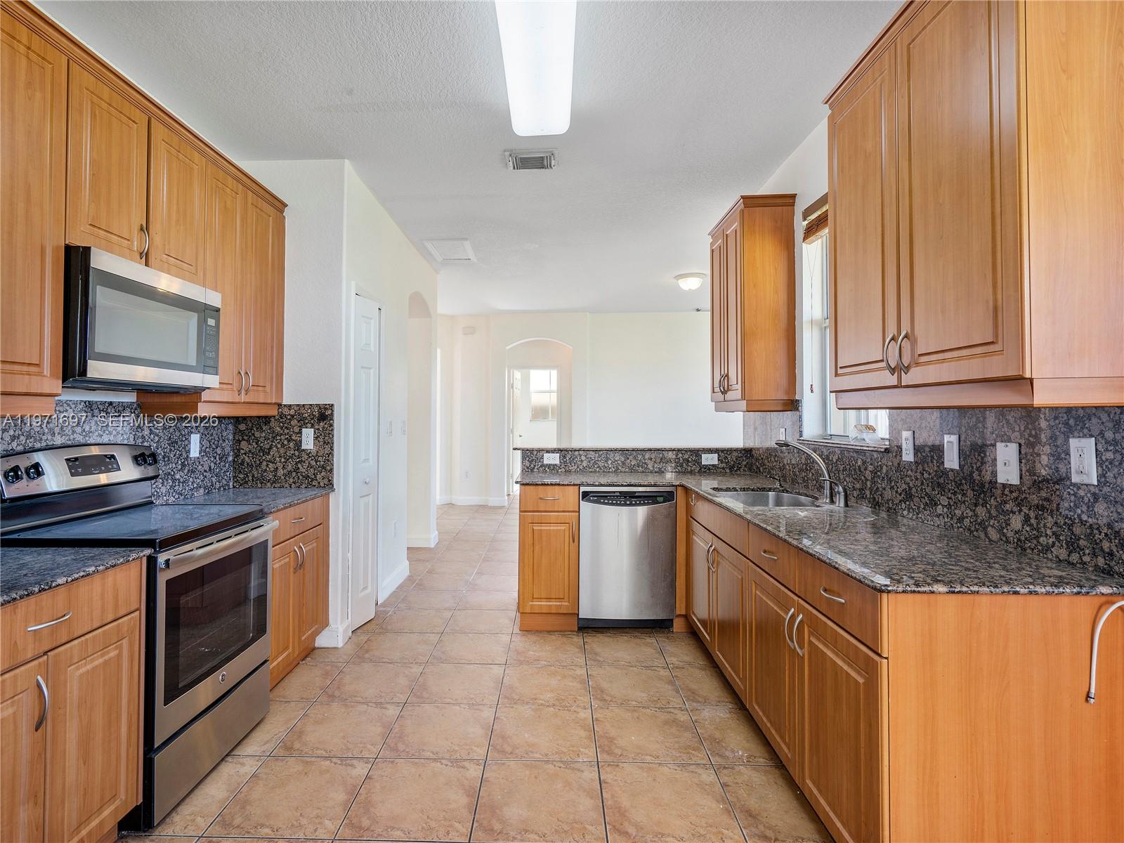 12348 Southwest 125th Terrace, Unit 12348 Miami, FL 33186 - Photo 10 of 26