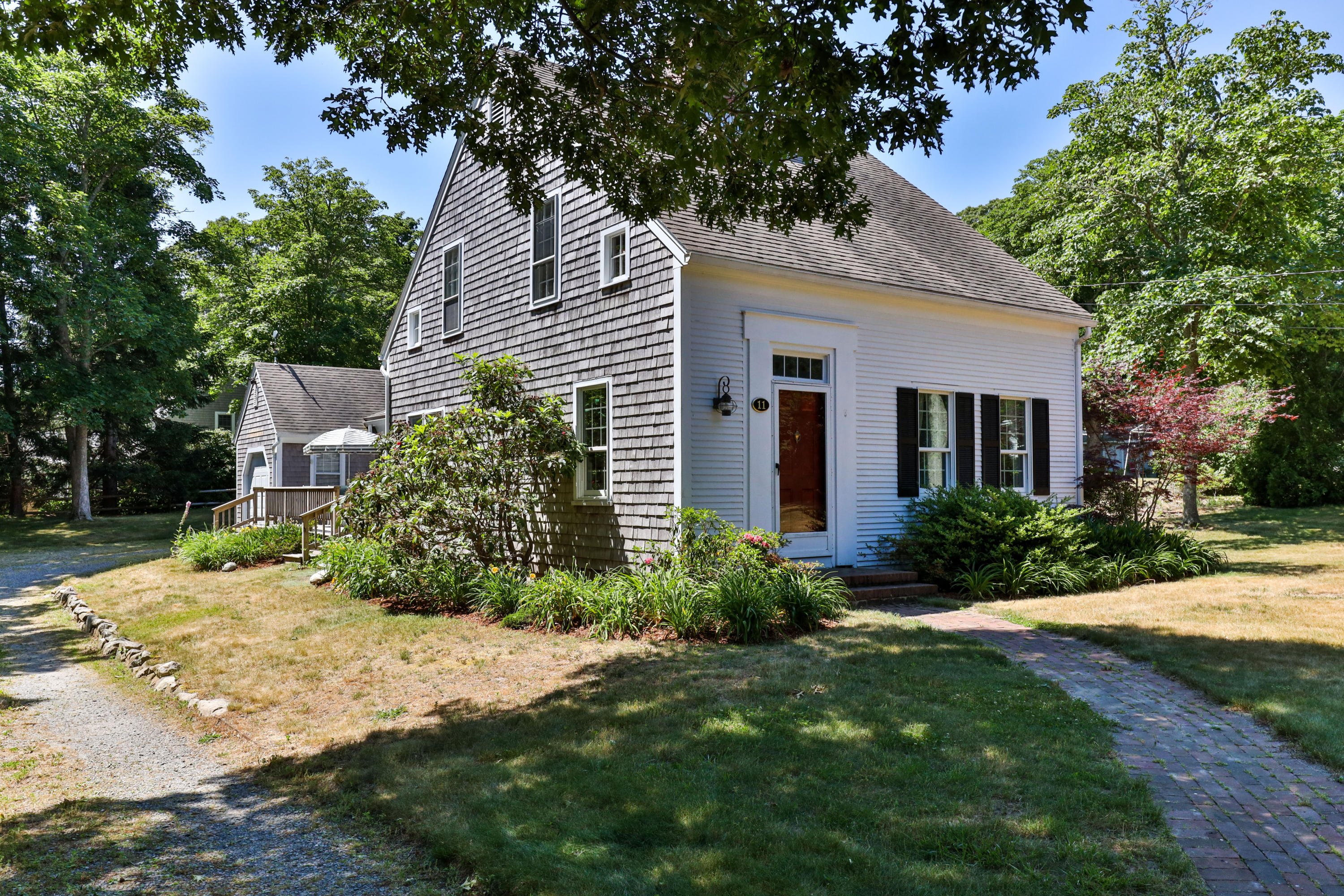 11 Tonset Road Orleans, MA 02653 - Photo 1 of 37 11TonLR-3