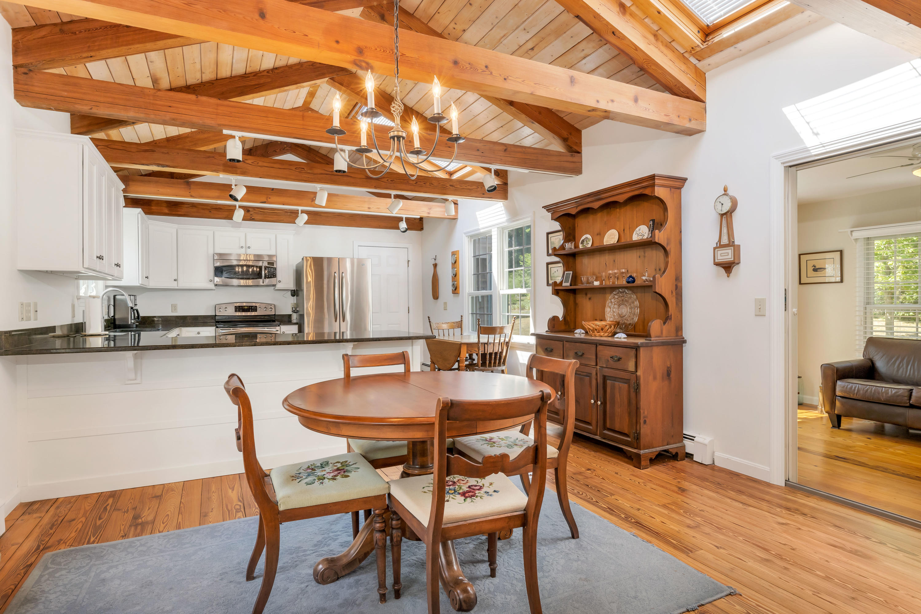11 Tonset Road Orleans, MA 02653 - Photo 8 of 37 11TonLR-10