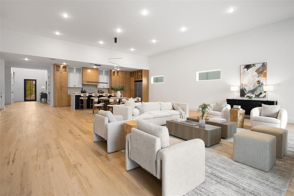 3940 North Cresthaven Road Dallas, TX 75209 - Photo 19 of 24 a living room with furniture and a wooden floor