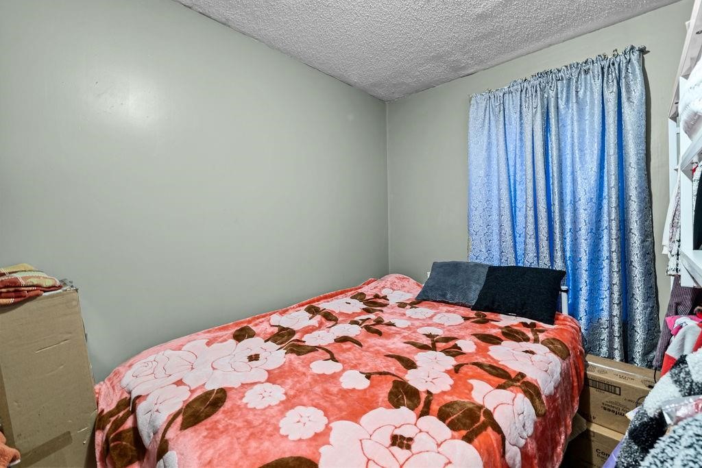 517 High Street Central Falls, RI 02863 - Photo 29 of 41