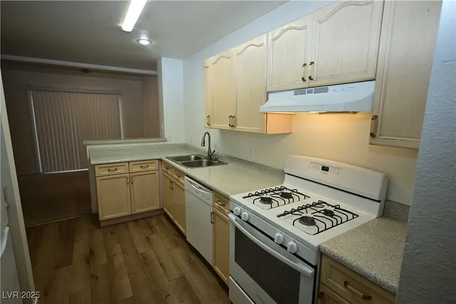 $1,795 | 8465 Blue Island Avenue, Las Vegas, NV 89129