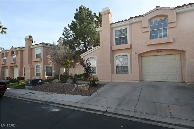 $1,795 | 8465 Blue Island Avenue, Las Vegas, NV 89129
