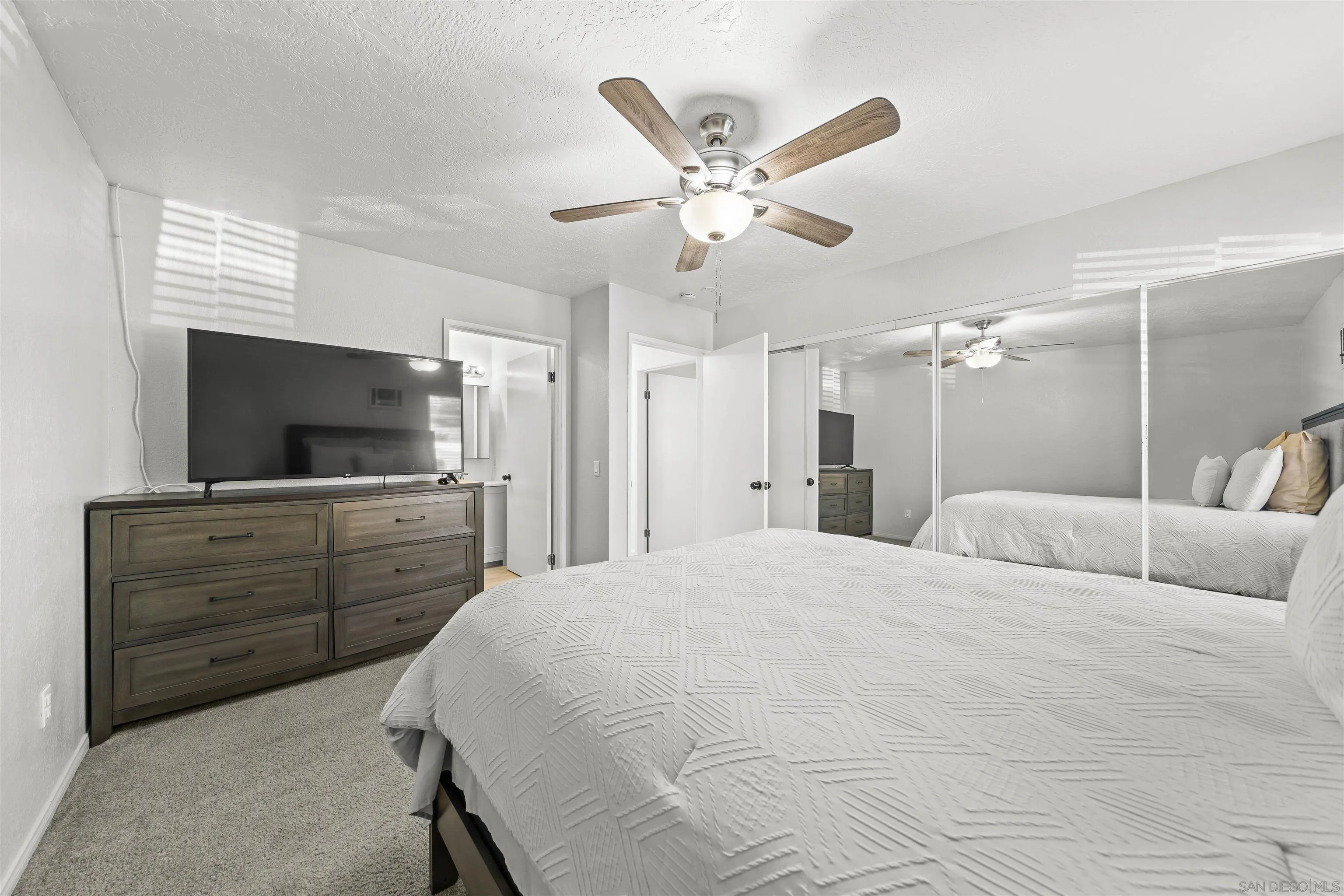 598 Telegraph Canyon Road, Unit D Chula Vista, CA 91910 - Photo 14 of 38