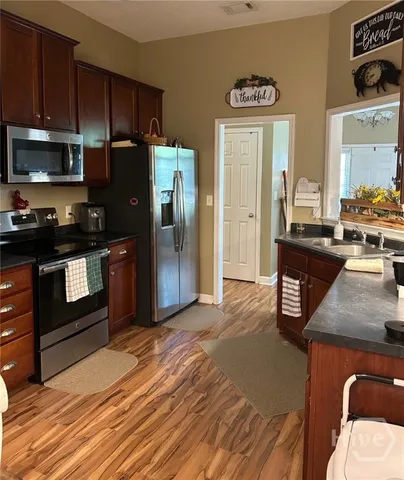 $350,900 | 511 Cobblestone Circle, Bloomingdale, GA 31302