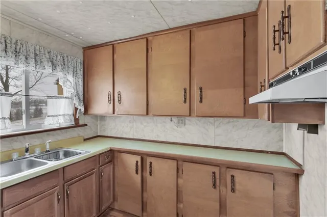 $250,000 | 6656 Portersville Rd /state Rt 488, Portersville, PA 16051