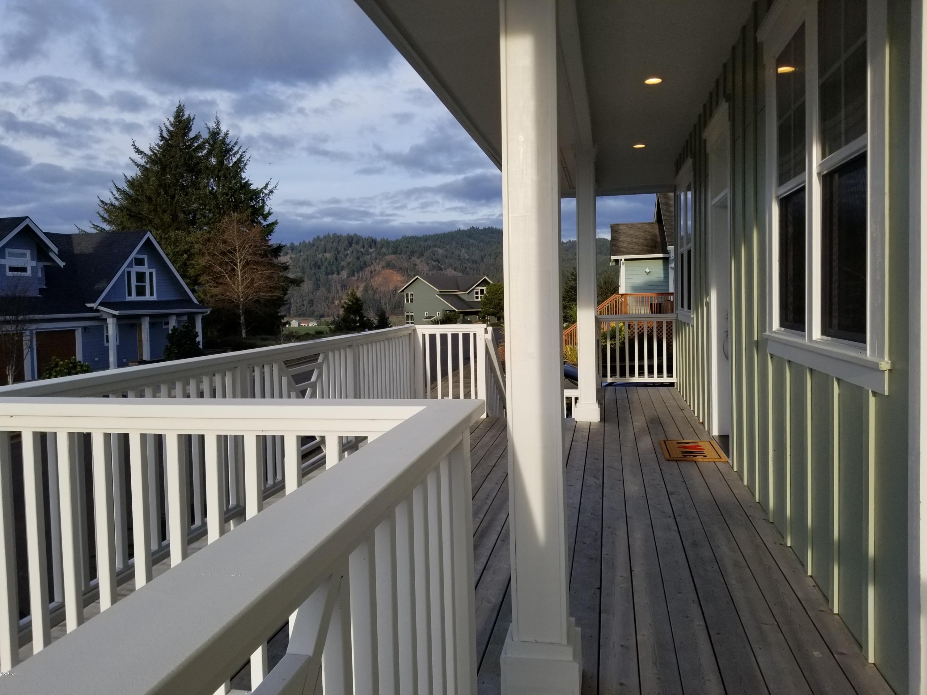 34790 Lahaina Loop Road Pacific City, OR 97135 - Photo 6 of 30 Porch Front