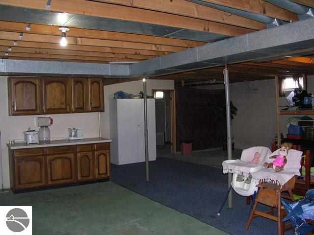 7943 South Summerton Road Shepherd, MI 48883 - Photo 21 of 32 1748067-20.JPG