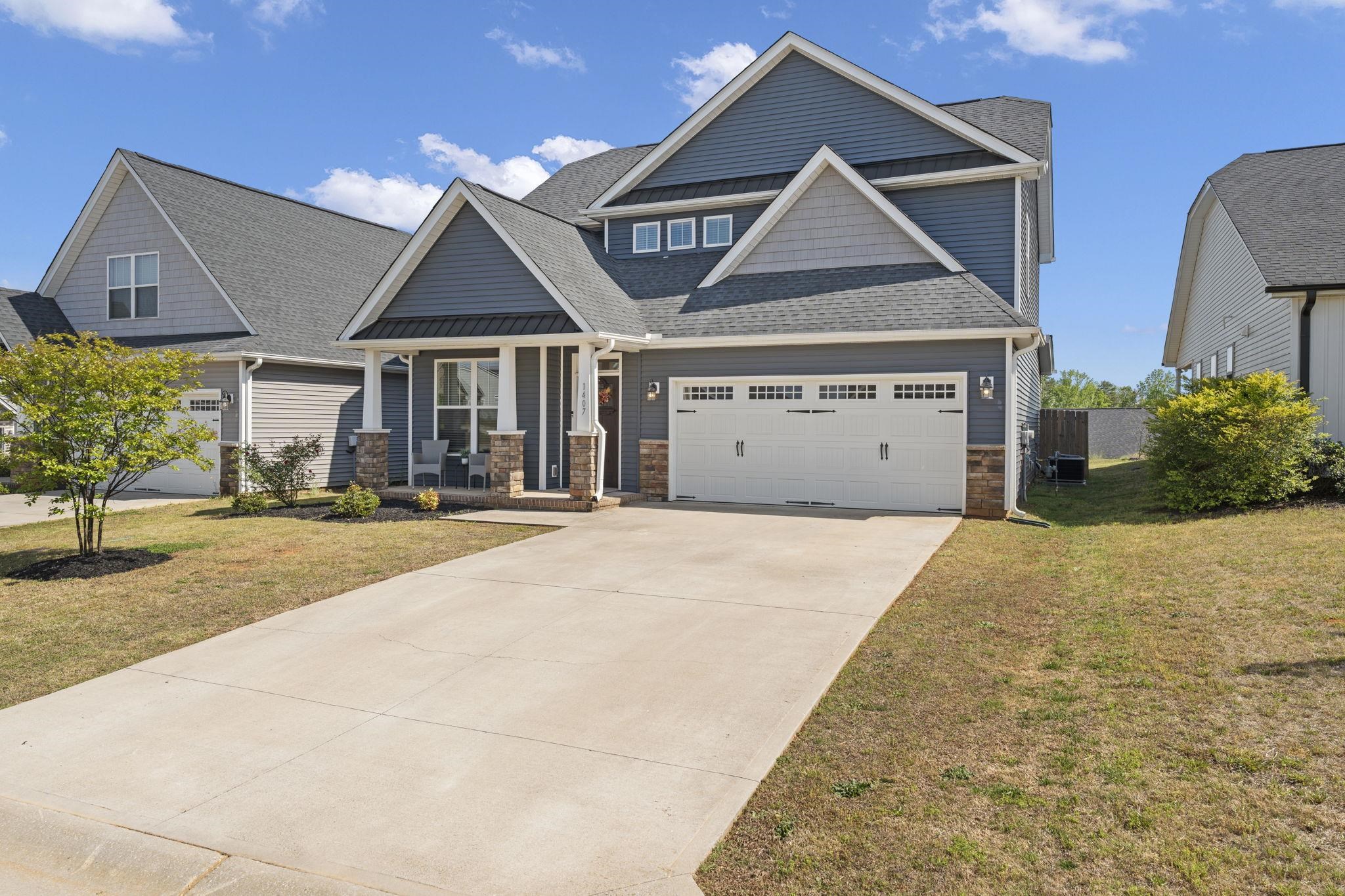1407 Almaden Street Boiling Springs, SC 29316 - Photo 2 of 39