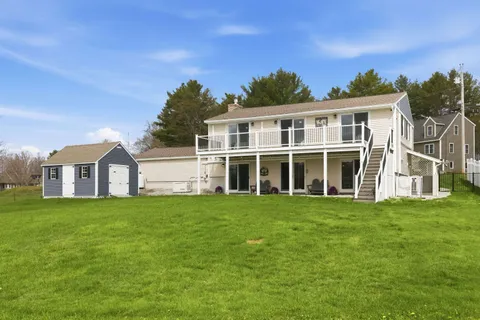 $999,000 | 165 Georgetown Drive, Barnstead, NH 03225