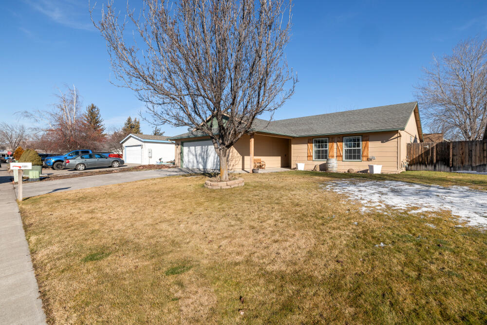7229 Ruth Drive Klamath Falls, OR 97603 - Photo 2 of 47 7229RuthDr-3